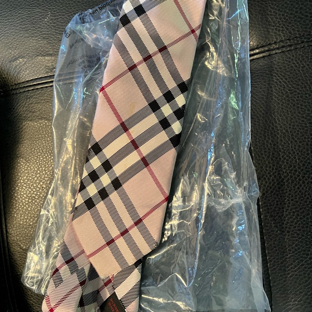 Burberry unisex necktie